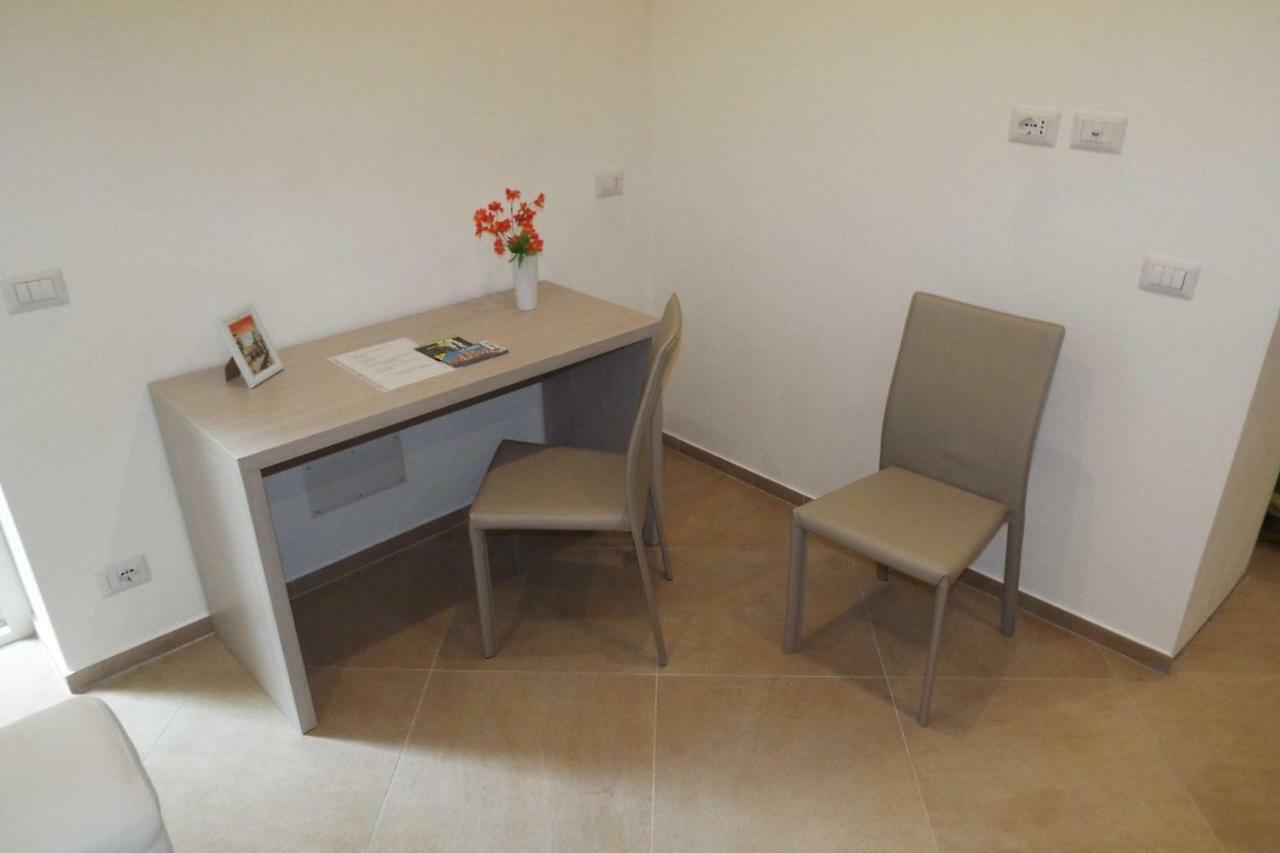 Cefalu Studio Room And Apartments エクステリア 写真