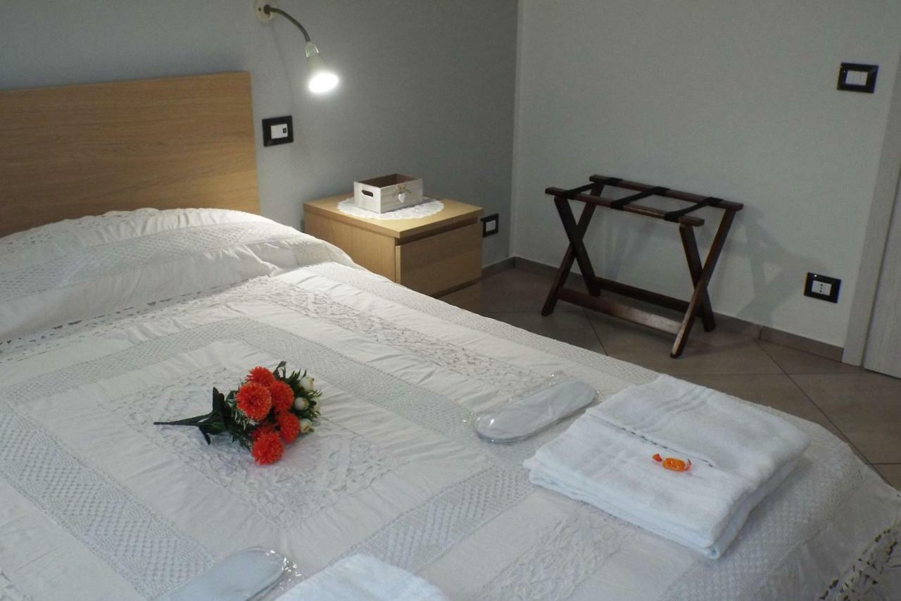 Cefalu Studio Room And Apartments エクステリア 写真
