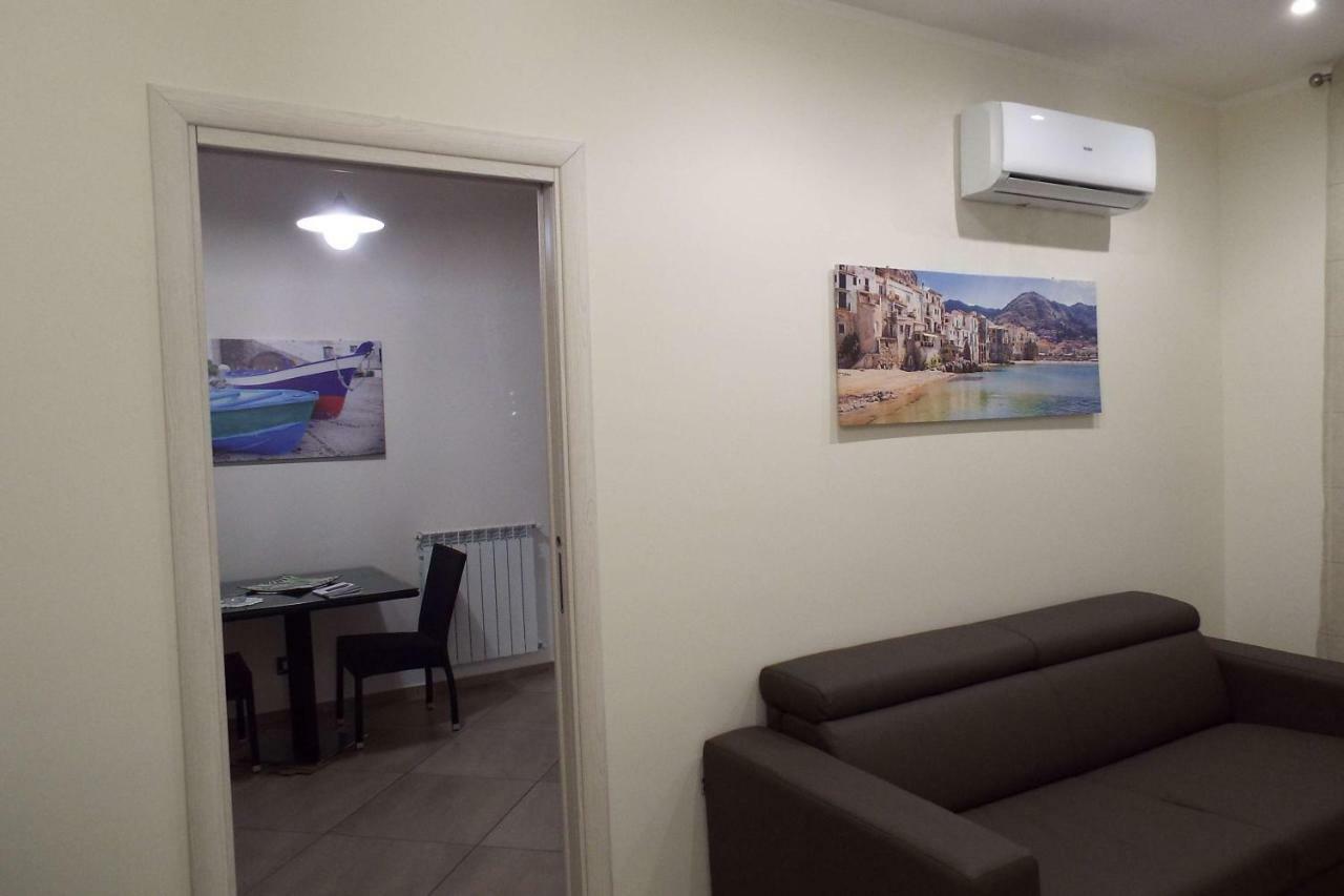 Cefalu Studio Room And Apartments エクステリア 写真
